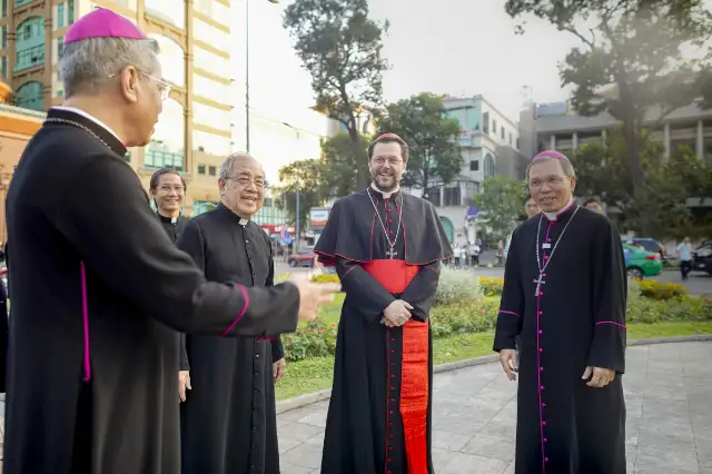 ĐHY Giorgio Marengo thăm GHCG Việt Nam